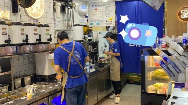加盟奶茶店到底赚不赚钱（女生开奶茶店赚钱吗）-元满创业网